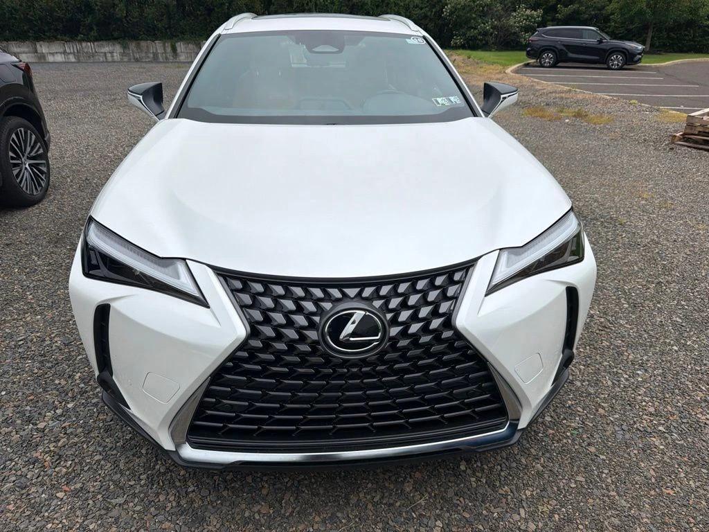 lexus ux hybrid 2025 JTHUCJDH5S2011600 image lexus ux hybrid 2025 JTHUCJDH5S2011600 image
